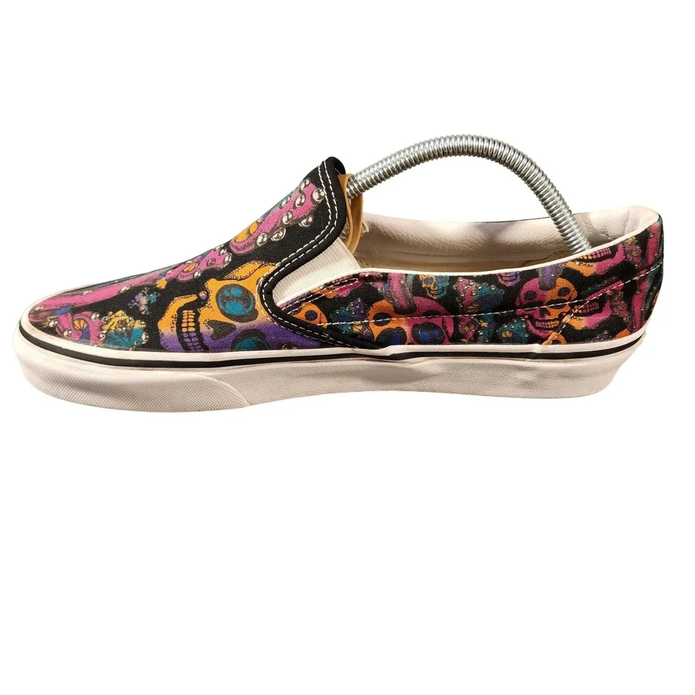 Vans Classic Slip On Shoes Mens Black Multicolor Skull Mushroom Print Canvas